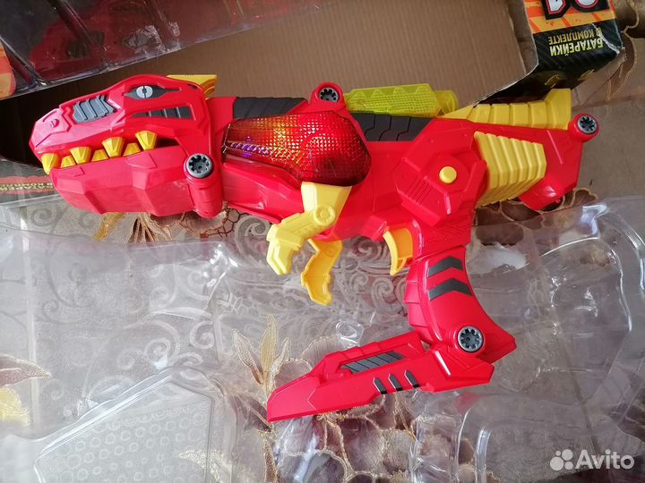 Бластер мегазавр