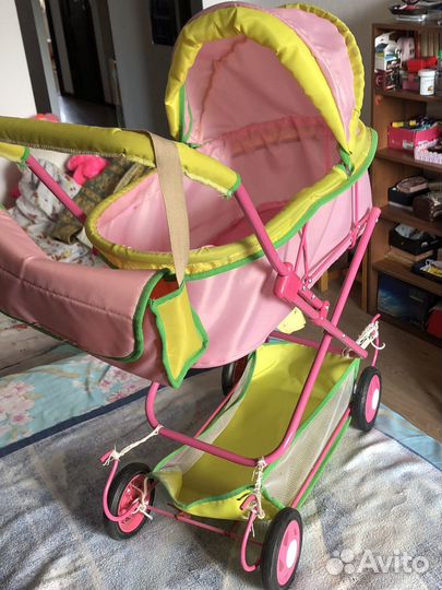 Коляска кукольная