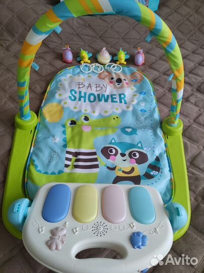 Развивающий коврик с пианино