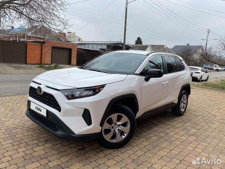 Toyota RAV4 2.5 AT, 2019, 60 200 км