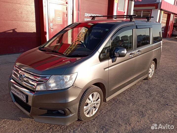Багажник на крышу Honda Stepwagon черное крыло