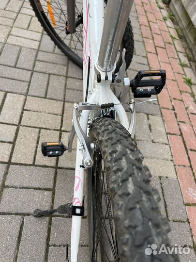 Велосипед женский Trek 3700