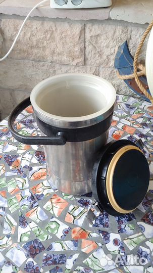 Термос на 2 литра