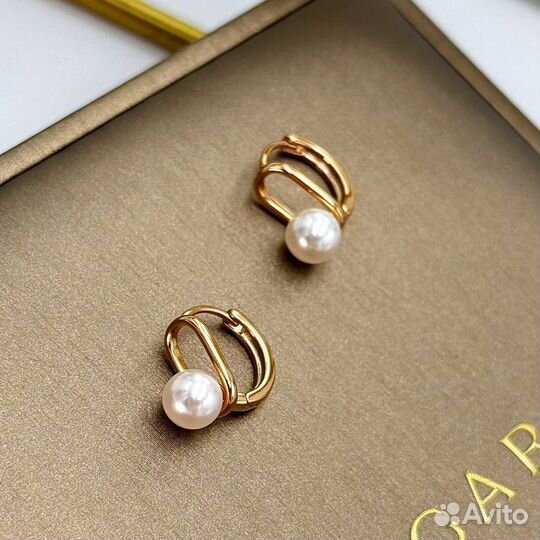 Бижутерия, серьги, браслет, кольца. cartier Celin