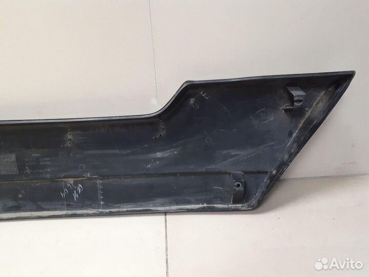 Накладка двери багажника Nissan X-Trail