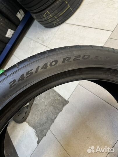 Pirelli P Zero 245/40 R20 20