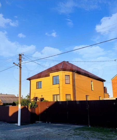 Дом 478 м² на участке 12,8 сот.