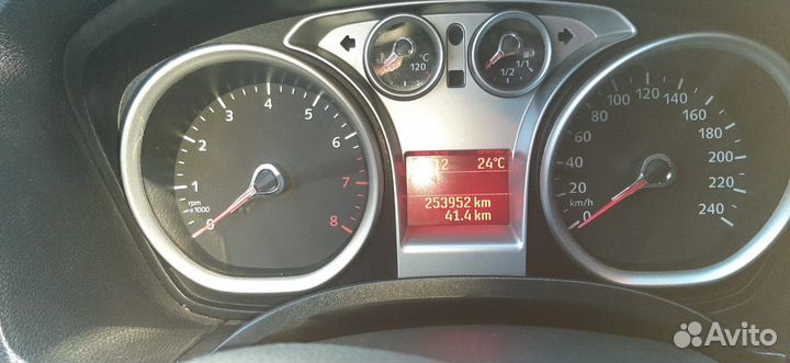 Ford Focus 1.6 МТ, 2008, 254 000 км