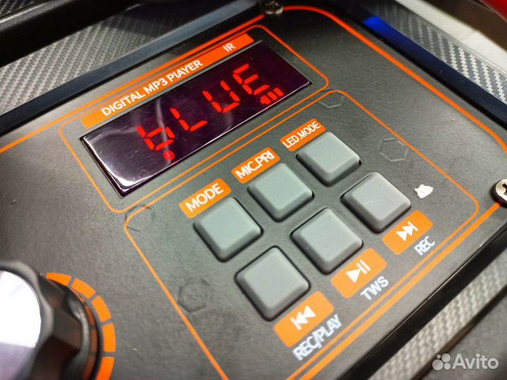 Большая блютуз колонка 300ватт Digivolt 1108