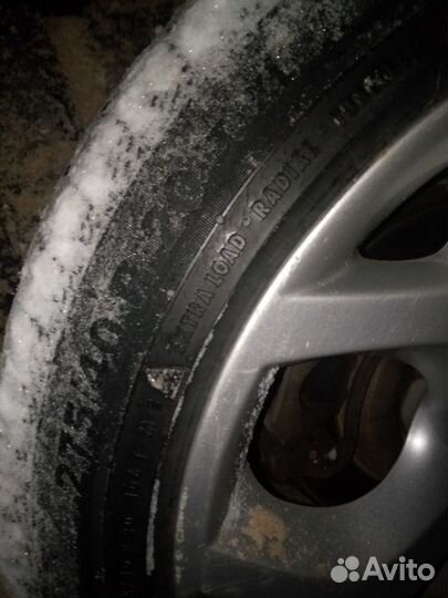 Continental ContiIceContact 4x4 275/40 R20