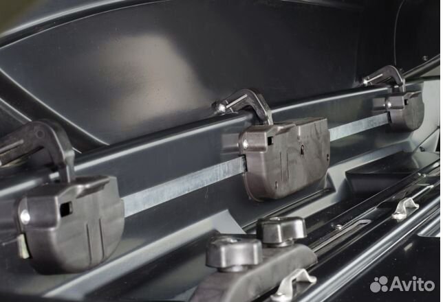 Автобокс Broomer Venture 430л. черный глянец