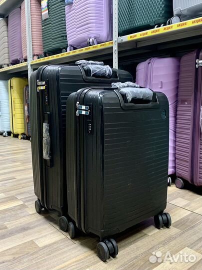 Чемодан на колесах ручная кладь s