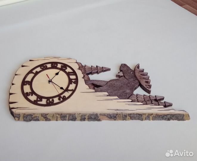 Большие настенные деревянные часы 
