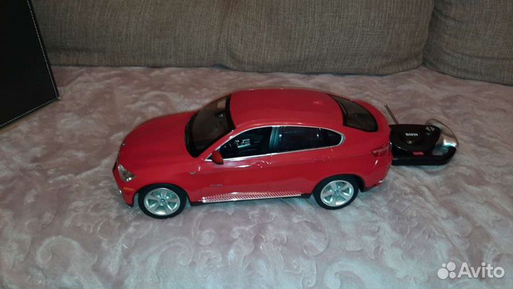 Радиоуправляемая модель машины