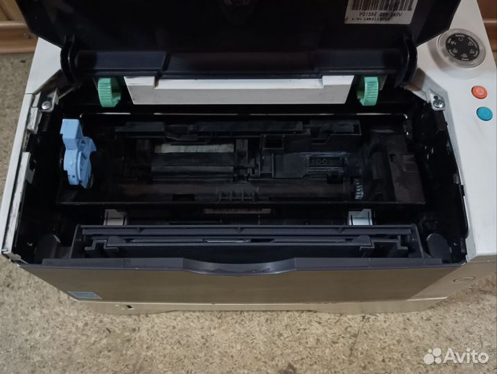 Принтер Kyocera ecosys P2135d