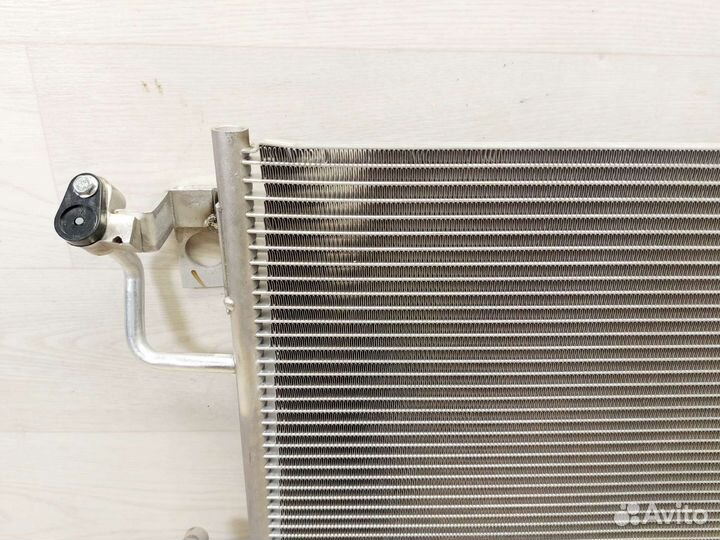 Радиатор кондиционера Mitsubishi Pajero 3