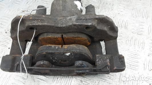 Суппорт тормозной передний правый ford focus 3 (3U