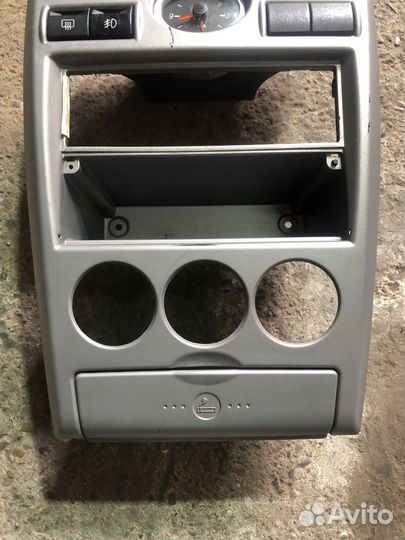 Консоль панели приора 1