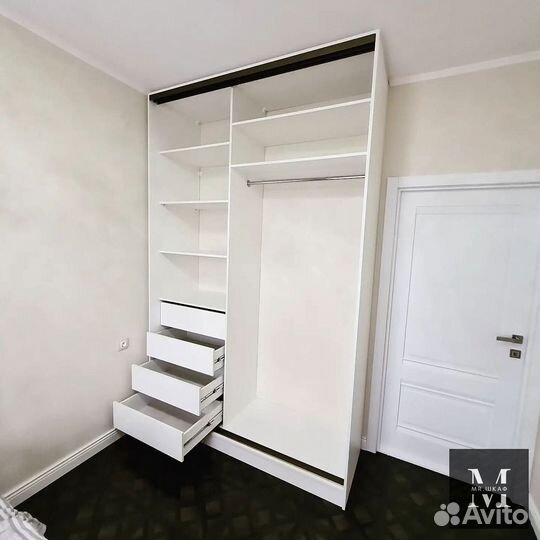 Шкаф с антресолью