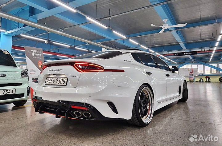 Kia Stinger 2.0 AT, 2019, 89 000 км