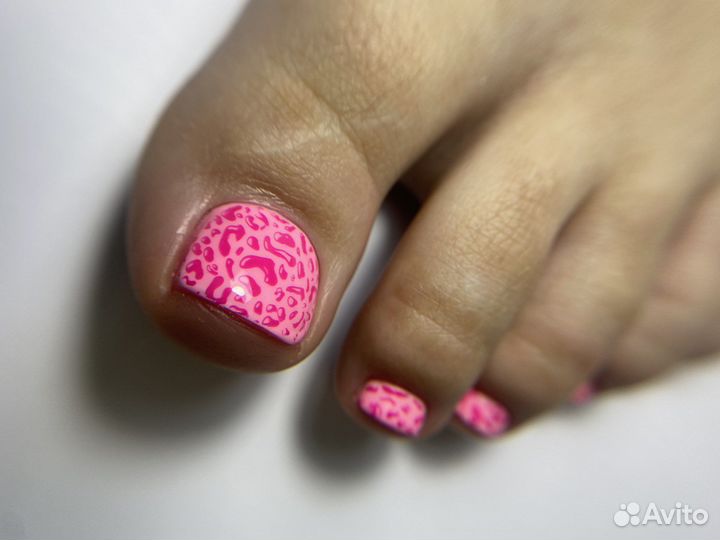 Педикюр с покрытием