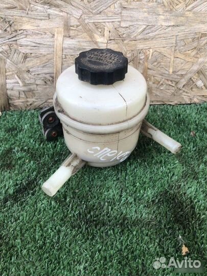 Бачок гур Kia Spectra 2004-2011