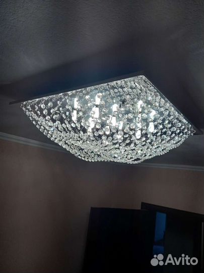 Люстра потолочная