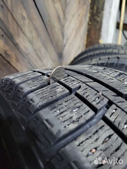 Yokohama Ice Guard IG50 215/50 R17