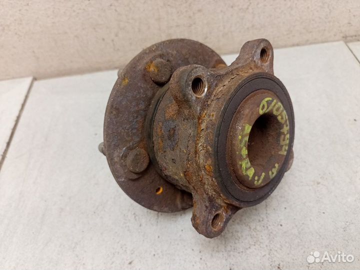 Ступица задняя 13577406 Опель