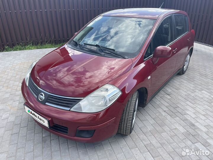 Nissan Tiida 1.6 AT, 2008, 209 000 км