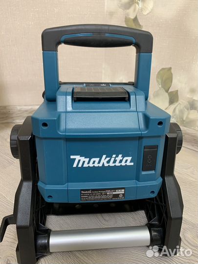 Фонарь Аккумуляторный Makita DML811