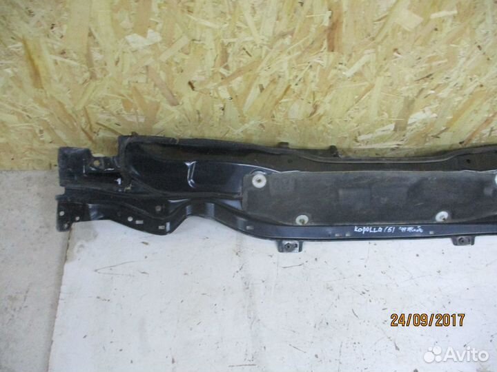 Водосток (жабо) Тойота Королла 150