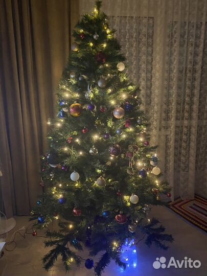 Елка искусственная 210