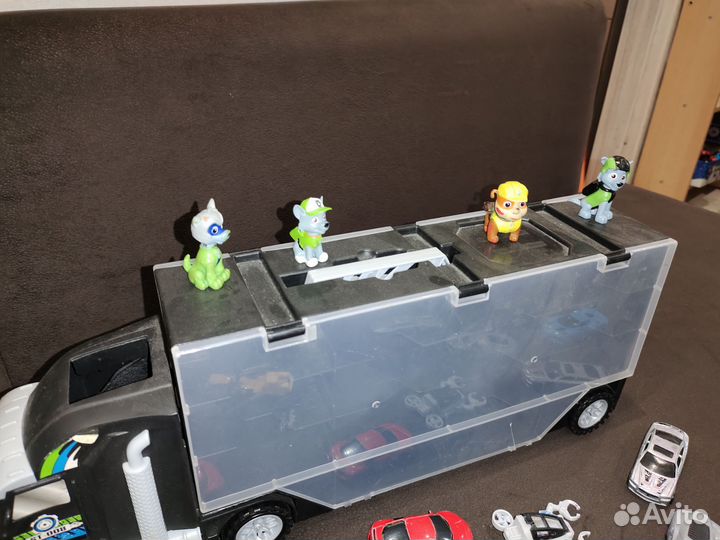 Машинки и киндер