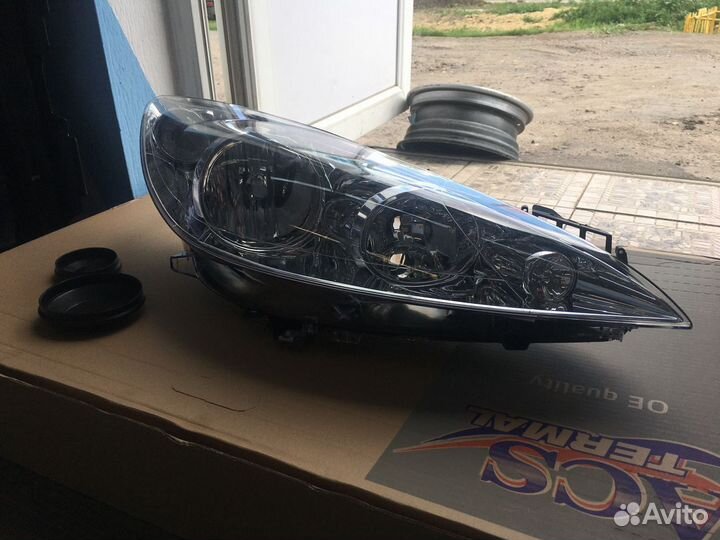 Фара передняя peugeot 308
