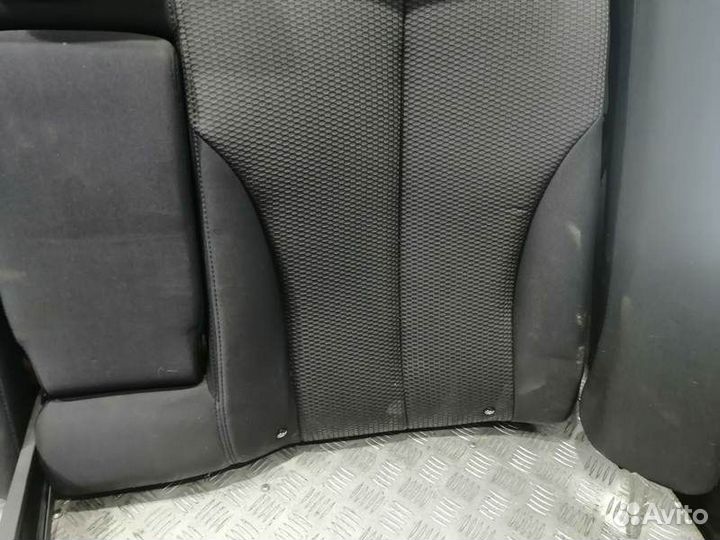 Сиденье заднее Nissan Tiida C11 седан