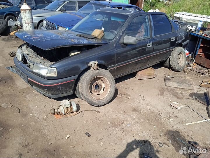 Запчасти на opel vectra a