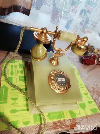 Телефон