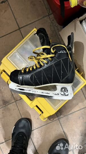Коньки хоккейные 43 размер
