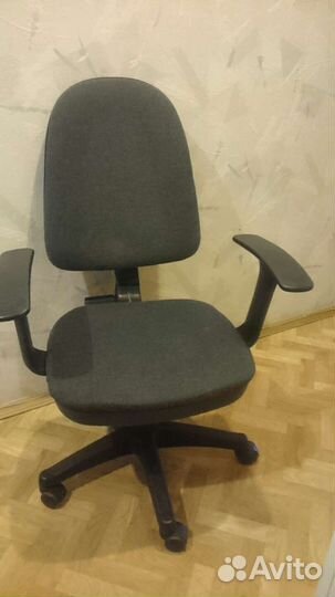 Компьютерное кресло