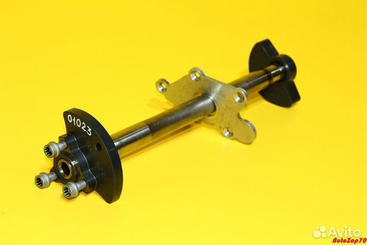 Audi Q7 4M Вал балансирный