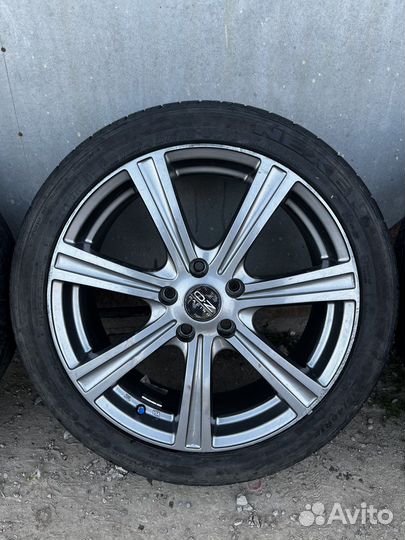 Комплект колес 215-45 r18 летняя