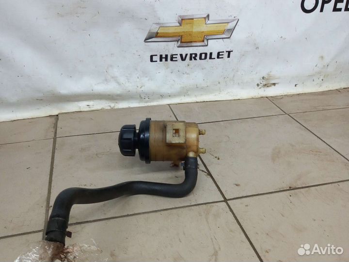 Бачок гур Хендай Соната Ef