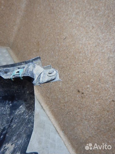 Кронштейн фары противотуманной левой, BMW (бмв) -3