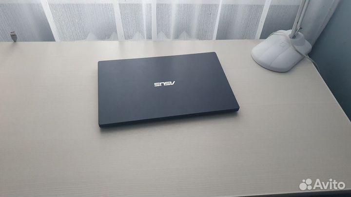 Asus игр.ssd m2.2ядра.ddr4 4gb.hd2 gb