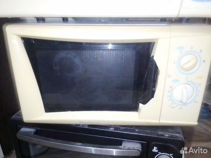 Микроволновая печь Elenberg