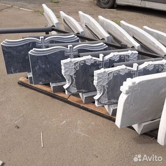 Памятники гранитные черный (Китай)