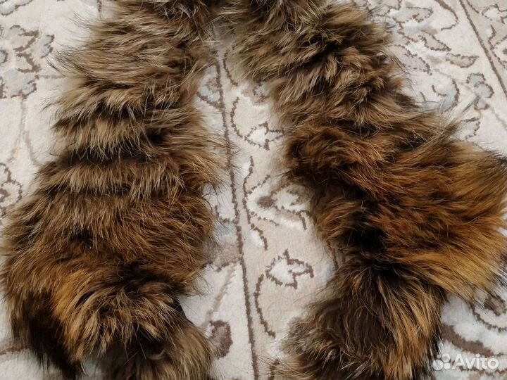 Меховой воротник енота