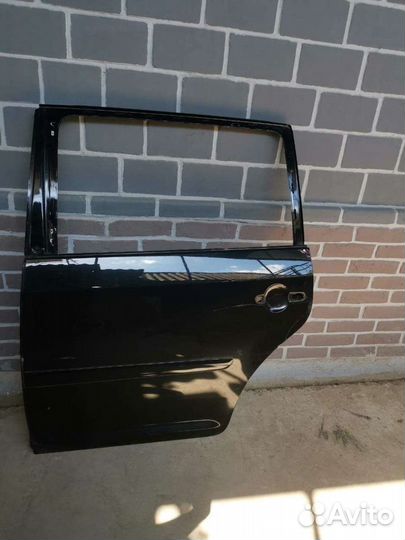 Дверь задняя левая Фольксваген Тауран