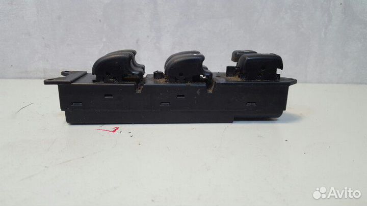 Блок управления стеклоподъемниками передний правый